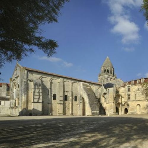 Abbaye aux Dames 1