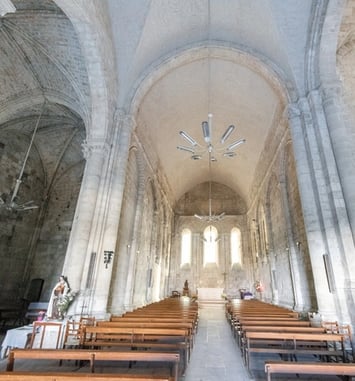 Visite archi : l'église Saint-Pierre et sa crypte