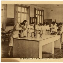 Enseigner au féminin : Histoire de l'école normale d'institutrices de La Rochelle