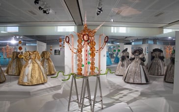 Visite de l'exposition "Mon petit théâtre de peau d'âne" de Michel Othoniel