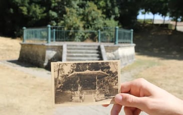 Exposition d'agrandissements de cartes postales