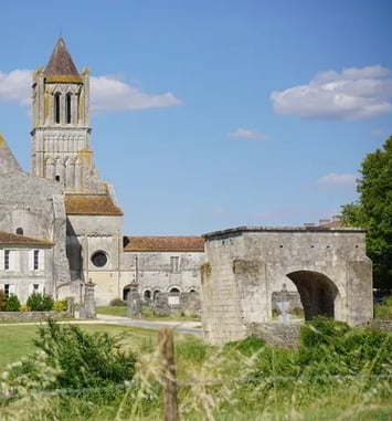 Visite guidée de l'abbaye de Sablonceaux